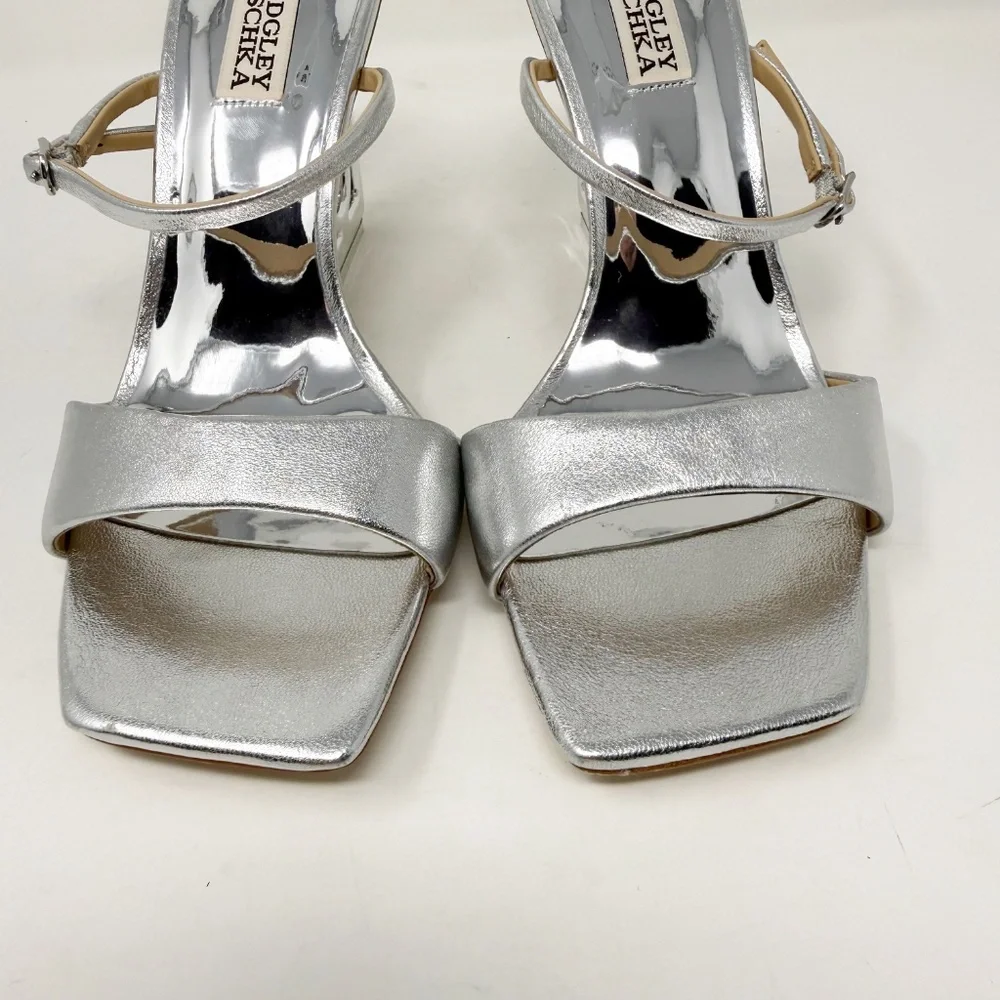 New Badgley Mischka Luna Mule With Sculptural Wedge Silver Love Sz 7.5